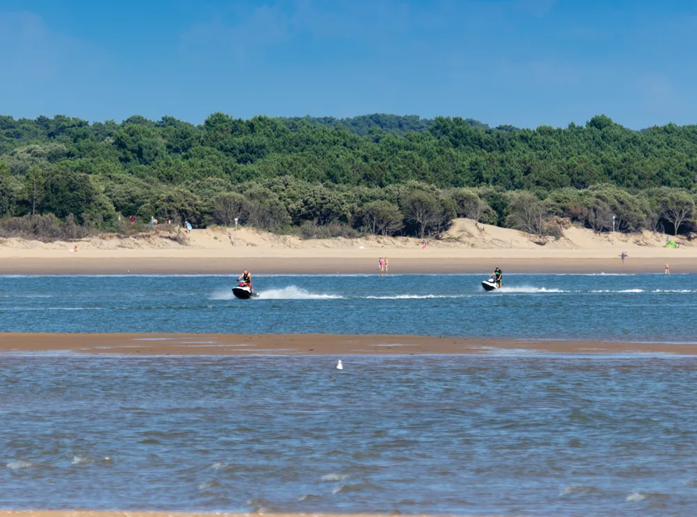 jet ski la palmyre