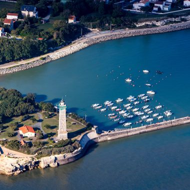 phare-vallieres-vue-aerienne