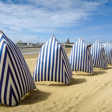 Cabines de bains de mer Plage de Royan