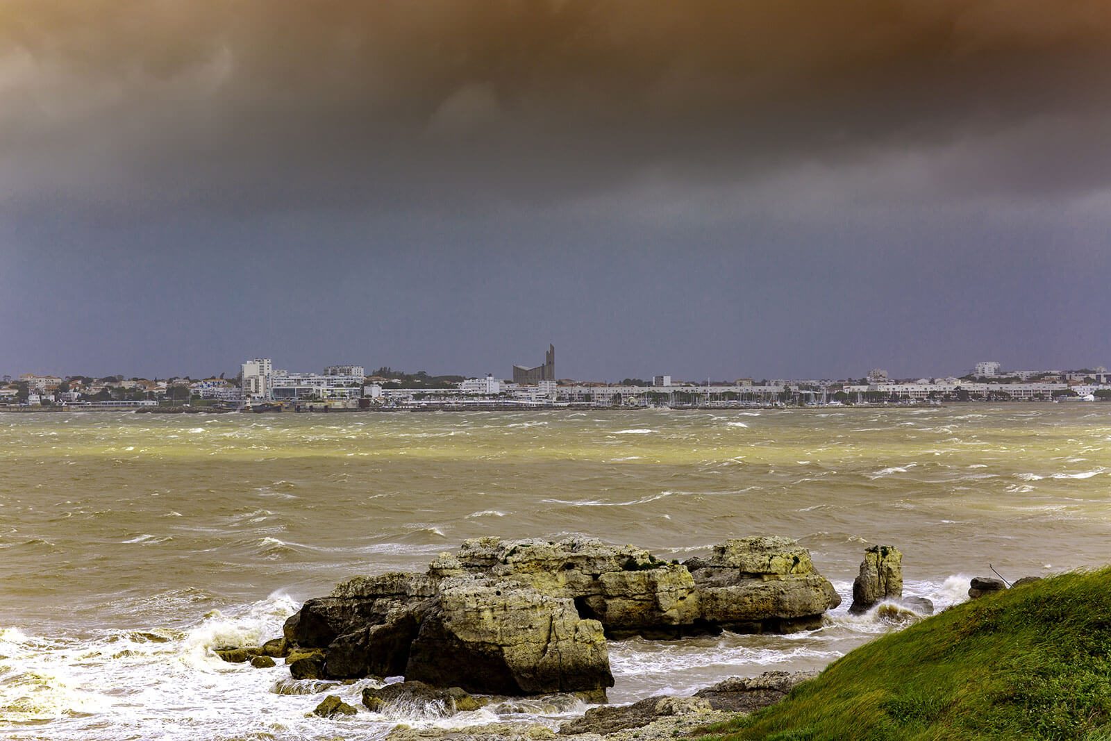 il pleut sur la destination royan atlantique