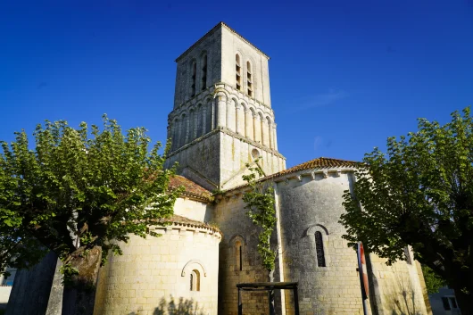 corme-ecluse église