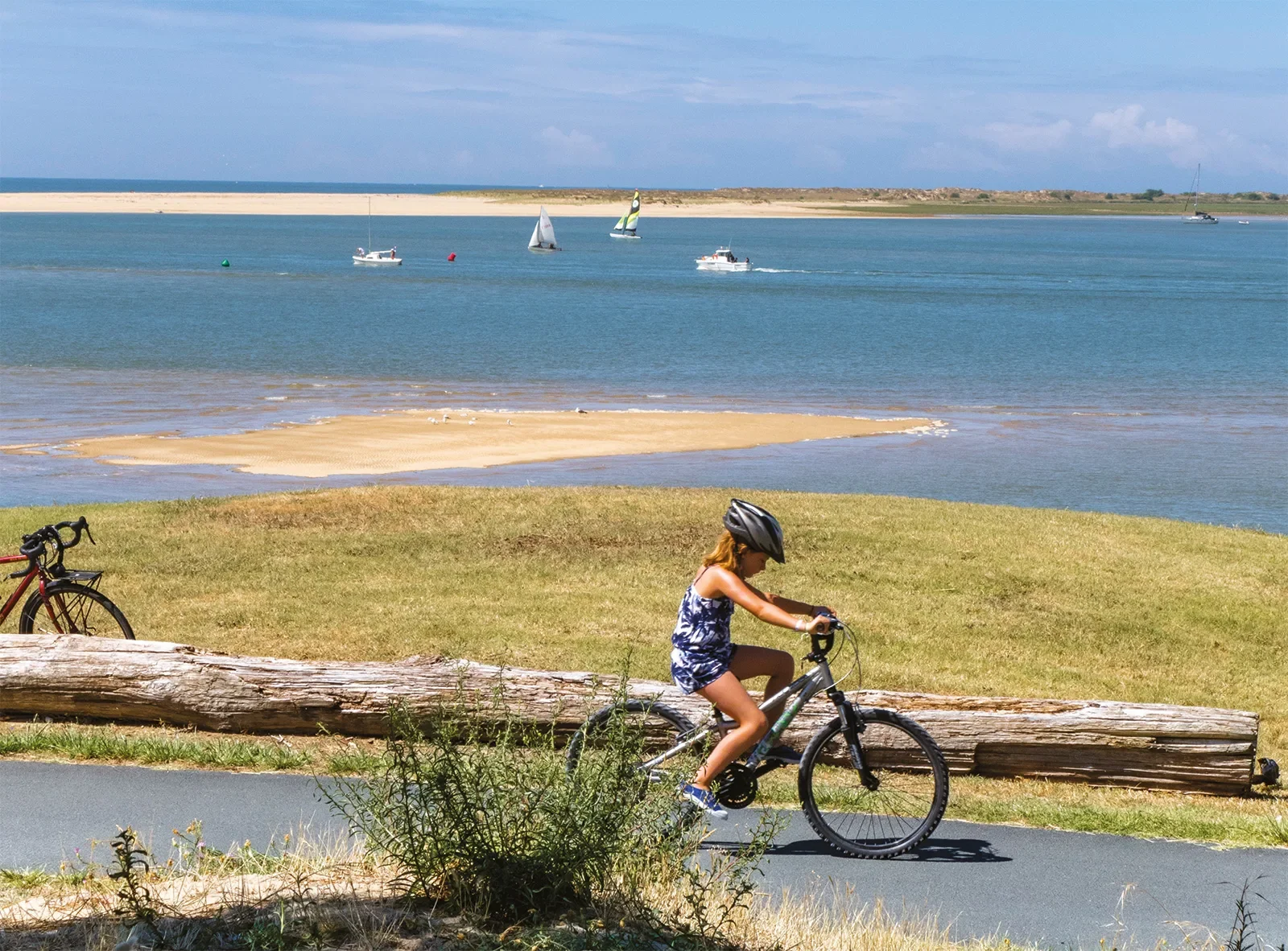 Promenade à vélo en famille à Royan Atlantique